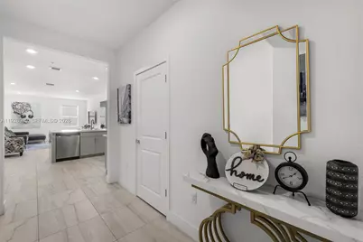 17042 SW 1st St, Pembroke Pines, FL 33027 - Photo 10