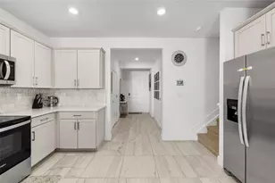 17042 SW 1st St, Pembroke Pines, FL 33027 - Photo 18