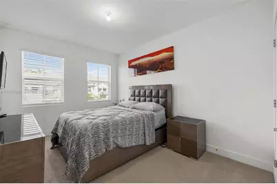 17042 SW 1st St, Pembroke Pines, FL 33027 - Photo 30