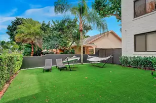 1656 Polk St, Hollywood, FL 33020 - Photo 2