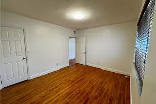 530 SW 10th St, Miami, FL 33130 - Photo 4