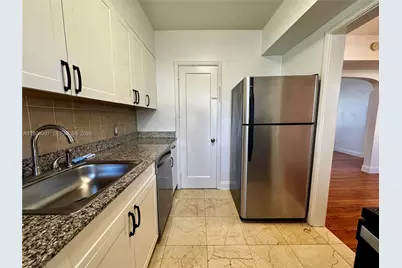 530 SW 10th St #1B, Miami, FL 33130 - Photo 14
