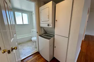 530 SW 10th St, Miami, FL 33130 - Photo 6