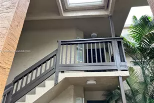 665 SW 113th Way, Pembroke Pines, FL 33025 - Photo 2