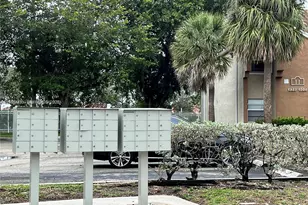 665 SW 113th Way, Pembroke Pines, FL 33025 - Photo 18