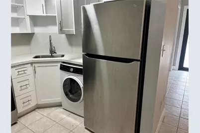 335 SW 20th St #7, Fort Lauderdale, FL 33315 - Photo 2