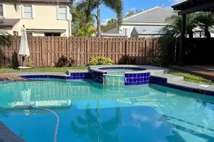 574 NW 159th Ave, Pembroke Pines, FL 33028 - Photo 18