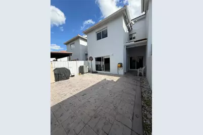 956 SW 148th Pl, Miami, FL 33194 - Photo 8