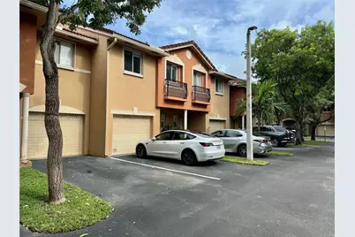 35 SE 3rd Ave #35, Hallandale Beach, FL 33009 - Photo 1