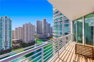 335 S Biscayne Blvd, Miami, FL 33131 - Photo 2