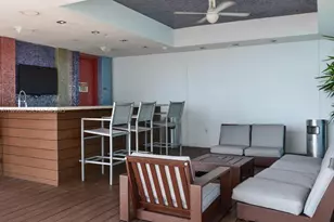 55 SE 6th St, Miami, FL 33131 - Photo 12