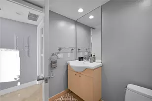 1830 S Ocean Dr, Hallandale Beach, FL 33009 - Photo 34