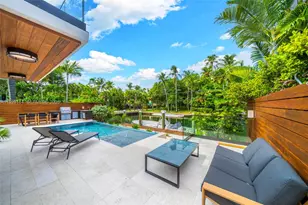 1815 Fairhaven Pl, Miami, FL 33133 - Photo 2