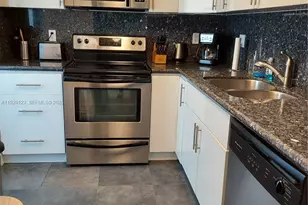 301 Golden Isles Dr, Hallandale Beach, FL 33009 - Photo 26