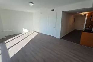 50 Biscayne Blvd, Miami, FL 33132 - Photo 8