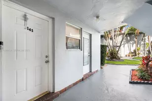 1667 NE Miami Gardens Dr, Miami, FL 33179 - Photo 14