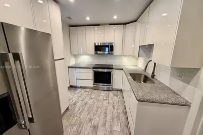 8855 SW 17th Ter #0, Miami, FL 33165 - Photo 6