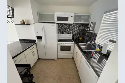 3536 NE 168th St #504, North Miami Beach, FL 33160 - Photo 4