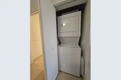 90 SW 3rd St #1110, Miami, FL 33130 - Photo 28