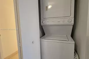 90 SW 3rd St, Miami, FL 33130 - Photo 28