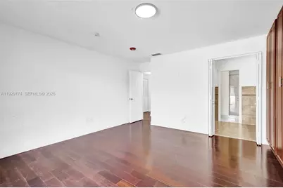 1051 NE 204th Ln, Miami, FL 33179 - Photo 22