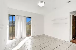 1051 NE 204th Ln, Miami, FL 33179 - Photo 28