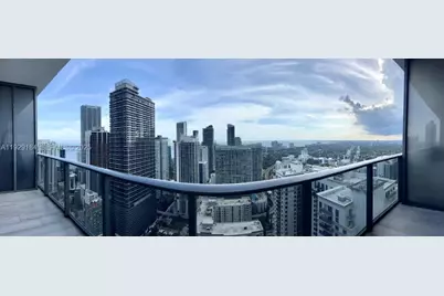 55 SW 9th St #4205, Miami, FL 33130 - Photo 1