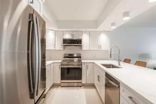 5701 Collins Ave, Miami Beach, FL 33140 - Photo 4