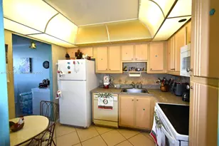 900 St Charles Pl, Pembroke Pines, FL 33026 - Photo 1