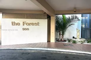 900 St Charles Pl, Pembroke Pines, FL 33026 - Photo 26