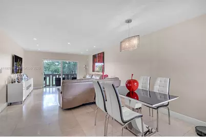7430 Miami Lakes Dr #E301, Miami Lakes, FL 33014 - Photo 2