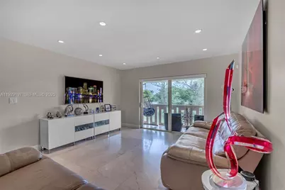 7430 Miami Lakes Dr #E301, Miami Lakes, FL 33014 - Photo 8
