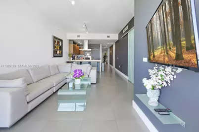 1100 Biscayne Blvd #3104, Miami, FL 33132 - Photo 8