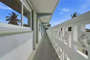 1185 Marseille Dr, Miami Beach, FL 33141 - Photo 8
