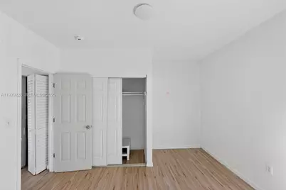 1220 Marseille Dr #8, Miami Beach, FL 33141 - Photo 10