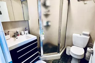 3007 NE 183rd Ln, Aventura, FL 33160 - Photo 36