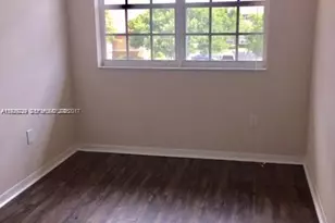 11601 SW 2nd St, Pembroke Pines, FL 33025 - Photo 4