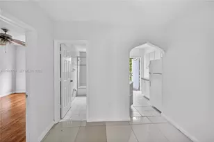 1220 Marseille Dr, Miami Beach, FL 33141 - Photo 18