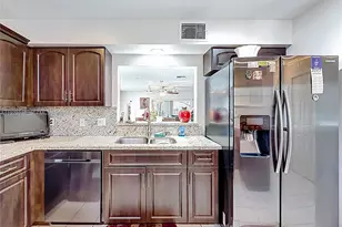 9521 NW 42nd St, Sunrise, FL 33351 - Photo 10