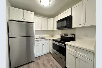2500 Johnson St #14, Hollywood, FL 33020 - Photo 20