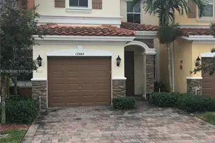 12444 Emerald Creek Manor, Plantation, FL 33325 - Photo 2