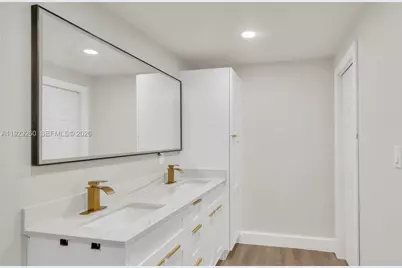 261 NW 144th St, Miami, FL 33168 - Photo 16