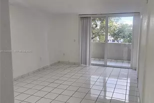 10000 NW 80th Ct, Hialeah Gardens, FL 33016 - Photo 6