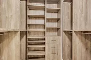 1000 Island Blvd, Aventura, FL 33160 - Photo 14