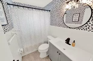 1060 Pennsylvania Ave, Miami Beach, FL 33139 - Photo 16