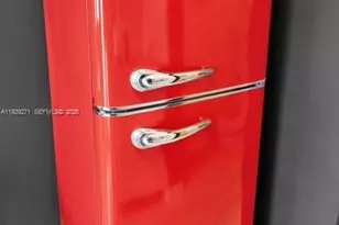 1060 Pennsylvania Ave, Miami Beach, FL 33139 - Photo 14