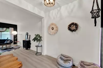 1060 Pennsylvania Ave #3, Miami Beach, FL 33139 - Photo 8