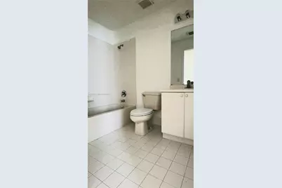 2715 SE 15 Pl #156, Homestead, FL 33035 - Photo 18