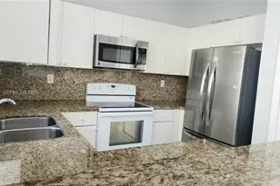 2715 SE 15th Pl, Homestead, FL 33035 - Photo 8