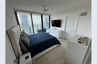 1451 Brickell Ave #1105, Miami, FL 33131 - Photo 8